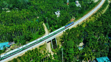 ঢাকা-কক্সবাজার রুটে ট্রেনে সর্বনিম্ন ভাড়া ৫০০