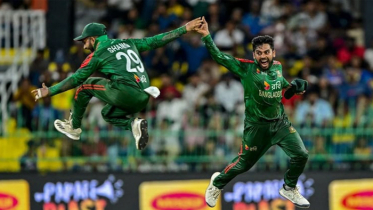 তানভীরের ঘূর্ণিতে সিরিজে সমতা, র‌্যাংকিংয়ে উন্নতি বাংলাদেশের
