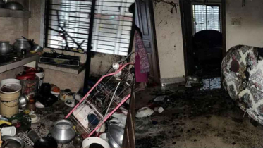 চট্টগ্রামে গ্যাস বিস্ফোরণে একই পরিবারের ৮ জন দগ্ধ