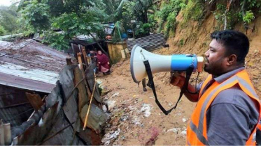 চট্টগ্রামে পাহাড়ধসের শঙ্কা, ঝুঁকিপূর্ণ এলাকায় মাইকিং