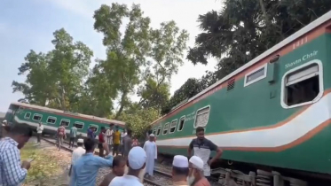 কুমিল্লায় ‘বিজয় এক্সপ্রেস’ ট্রেনের ৯ বগি লাইনচ্যুত