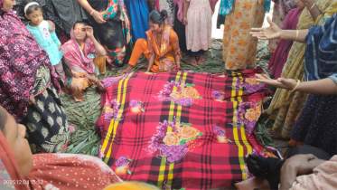 কুমিল্লায় ট্রলি উল্টে নদীতে, একই পরিবারের ৩ নারী নিহত