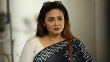 তারকাদের ডিভোর্স নিয়ে কাদা ছোড়াছুড়ি কেন? প্রশ্ন শ্রীলেখার 