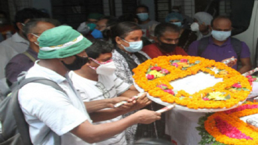 শেষ শ্রদ্ধায় সিক্ত হলেন কামাল লোহানী