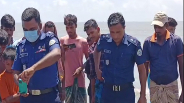 কুয়াকাটা সৈকতে ভেসে এলো গলিত লাশ