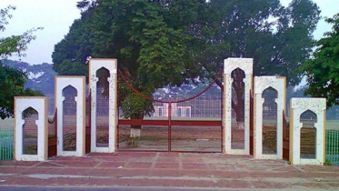 জাতীয় ঈদগাহ এলাকা থেকে দুই মরদেহ উদ্ধার জাতীয় ঈদগাহ এলাকা থেকে দুই মরদেহ উদ্ধার