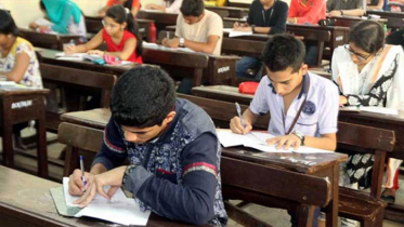 নকল রুখতে আজব নির্দেশ, পরীক্ষার সময় থানায় বন্দি গৃহশিক্ষক!