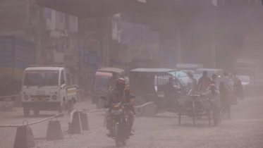 দূষিত শহর: টানা ১০ দিন শীর্ষে ঢাকা