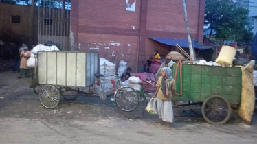 বাড়ছে দুর্গন্ধ আর ময়লার ভাগাড়, নাকাল রাজধানীবাসী