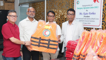 বন্যা মোকাবিলায় কিশোরগঞ্জে রেড ক্রিসেন্টের সরঞ্জাম হস্তান্তর বন্যা মোকাবিলায় কিশোরগঞ্জে রেড ক্রিসেন্টের সরঞ্জাম হস্তান্তর