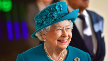 রাণী দ্বিতীয় এলিজাবেথ সুবর্ণ জয়ন্তীতে শুভেচ্ছা জানিয়েছেন