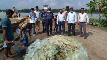 মা ইলিশ শিকারের দায়ে জেলের কারাদন্ড, কারেন্ট জাল জব্দ