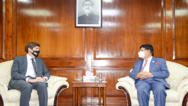 ভাসানচরে রোহিঙ্গাদের মার্কিন সহায়তা অব্যাহত রাখার আশা করছেন মোমেন