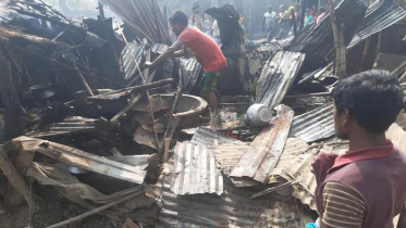 নাসিরনগরে ৪টি ঘর আগুনে পুড়ে ছাই