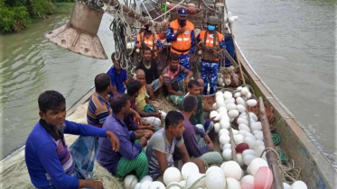 ৯৯৯ নম্বরে কলে উদ্ধার সাগরে ভাসতে থাকা ১৩ জেলে