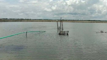 মোংলায় মিঠাখালীর মৎস্য ঘেরে গ্যাসের সন্ধান