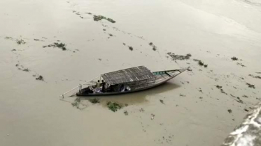 দুই সন্তান নিয়ে নদীতে ঝাঁপ দিলেন মা, উদ্ধার ১ 