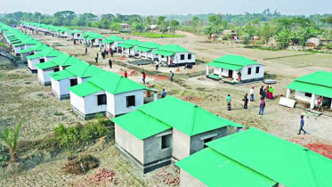 রোববার আরো ৫৩ হাজার পরিবারকে ঘর দেবেন প্রধানমন্ত্রী