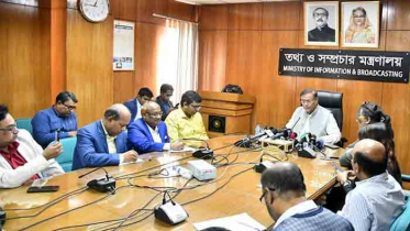 রেললাইন কাটা, গাড়িতে আগুন দিয়ে মানুষ পোড়ানো-এ কোন রাজনীতি : প্রশ্ন তথ্যমন্ত্রীর