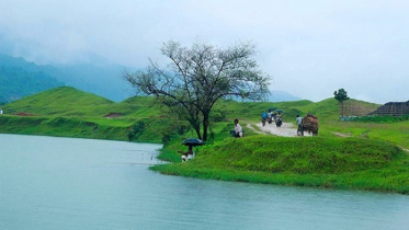 নীলাদ্রি লেকের হাতছানি, ঘুরে আসুন (ভিডিও)