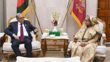 সংসদে রাষ্ট্রপতির সঙ্গে প্রধানমন্ত্রীর সৌজন্য সাক্ষাৎ