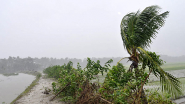 আঘাত হানতে পারে কালবৈশাখী ঝড়
