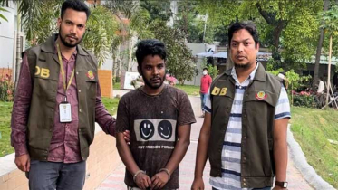 আড়াই হাজার ফেসবুক আইডি হ্যাক করা দুর্ধর্ষ হ্যাকার গ্রেফতার