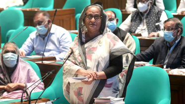 জিয়া থেকে একধাপ এগিয়ে খুনীদের সংসদে বসিয়েছেন খালেদা: প্রধানমন্ত্রী