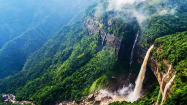 বর্ষাকালে ভারতের যেসব স্থানে ঘুরে মজা পাবেন