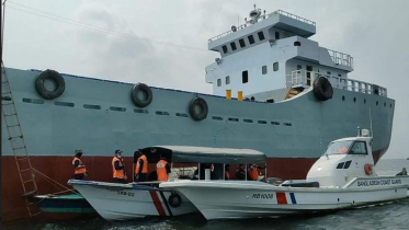 নারায়ণগঞ্জে লঞ্চ দুর্ঘটনার জন্য দায়ী জাহাজ আটক