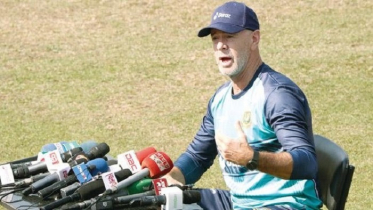 ব্যাটারদের কাছে পাওয়ার হিটিং চান সিডন্স