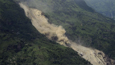 নেপালে ভূমিধসে ১৪ জনের মৃত্যু