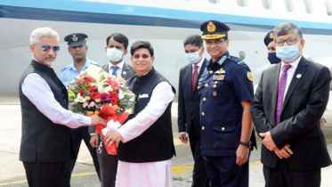 ঢাকায় পৌঁছেছেন ভারতের পররাষ্ট্রমন্ত্রী জয়শঙ্কর ঢাকায় পৌঁছেছেন ভারতের পররাষ্ট্রমন্ত্রী জয়শঙ্কর