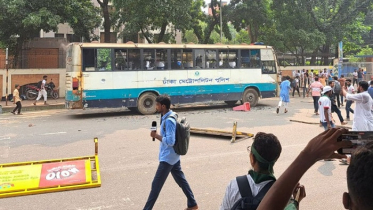 জুলাই যোদ্ধাদের সাথে পুলিশের ধাওয়া-পাল্টা ধাওয়া