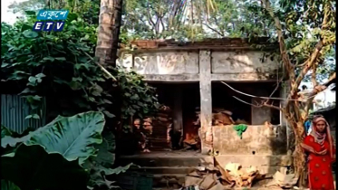 বেদখলে শার্শার কাছারি-বাড়ির সরকারি জমি (ভিডিও)