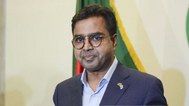 খোকনের বিরুদ্ধে মামলা : একটি খারিজ, অন্যটি প্রত্যাহার 