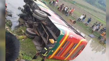 খুলনা-সাতক্ষীরা মহাসড়কে দুর্ঘটনায় নিহত ২, আহত ১০