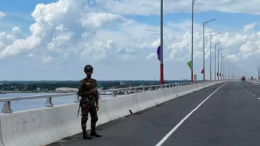 পদ্মা সেতুতে টহল দিচ্ছে সেনাবাহিনী