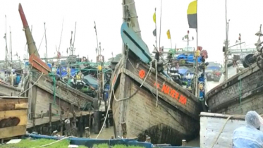 বৈরী আবহাওয়ায় কুয়াকাটায় ১০ হাজার জেলে বেকার