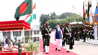বিমান বন্দরে নরেন্দ্র মোদিকে লালগালিচা সংবর্ধনা