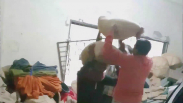 জেলেদের না দিয়ে স্টোররুমে মজুদ ৬’শ কেজি চাল