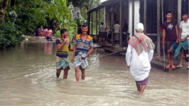 জোয়ারের পানিতে প্লাবিত লক্ষ্মীপুরের উপকূল