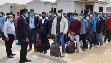 দেশে ফিরেছে লিবিয়ায় আটকে পড়া ১৬০ প্রবাসী