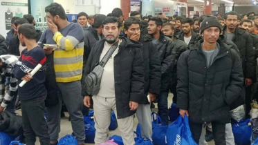 লিবিয়া থেকে দেশে ফিরলেন আরো ৩১০ বাংলাদেশি লিবিয়া থেকে দেশে ফিরলেন আরো ৩১০ বাংলাদেশি