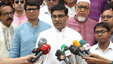 সন্ত্রাসী ও দুর্নীতিবাজ বিএনপির সঙ্গে দেশের জনগণ নেই : হানিফ