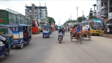 মাদারীপুরে লকডাউনের প্রথম দিনে জীবনযাত্রা স্বাভাবিক