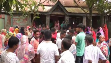 পরকিয়ার জেরে শিশুকে শ্বাসরোধে হত্যার অভিযোগ মা’র বিরুদ্ধে