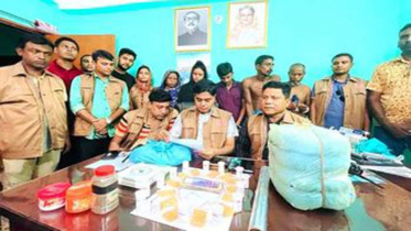 পিরোজপুরে আইসসহ মাদক উদ্ধার, একই পরিবারের ৫ জন আটক