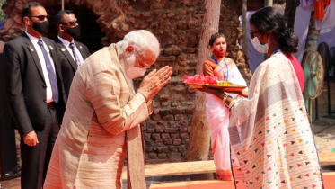 যশোরেশ্বরী কালী মন্দিরে পূজা দিলেন নরেন্দ্র মোদী