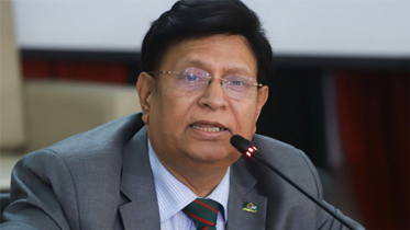 পোশাকের নতুন বাজার অনুসন্ধানের নির্দেশনা পররাষ্ট্রমন্ত্রীর